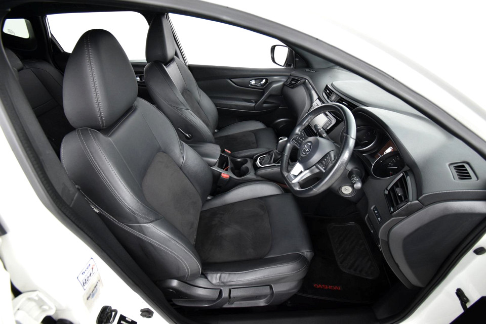 2021 NISSAN QASHQAI  A-IVI 1.2T Midnight Edition CVT