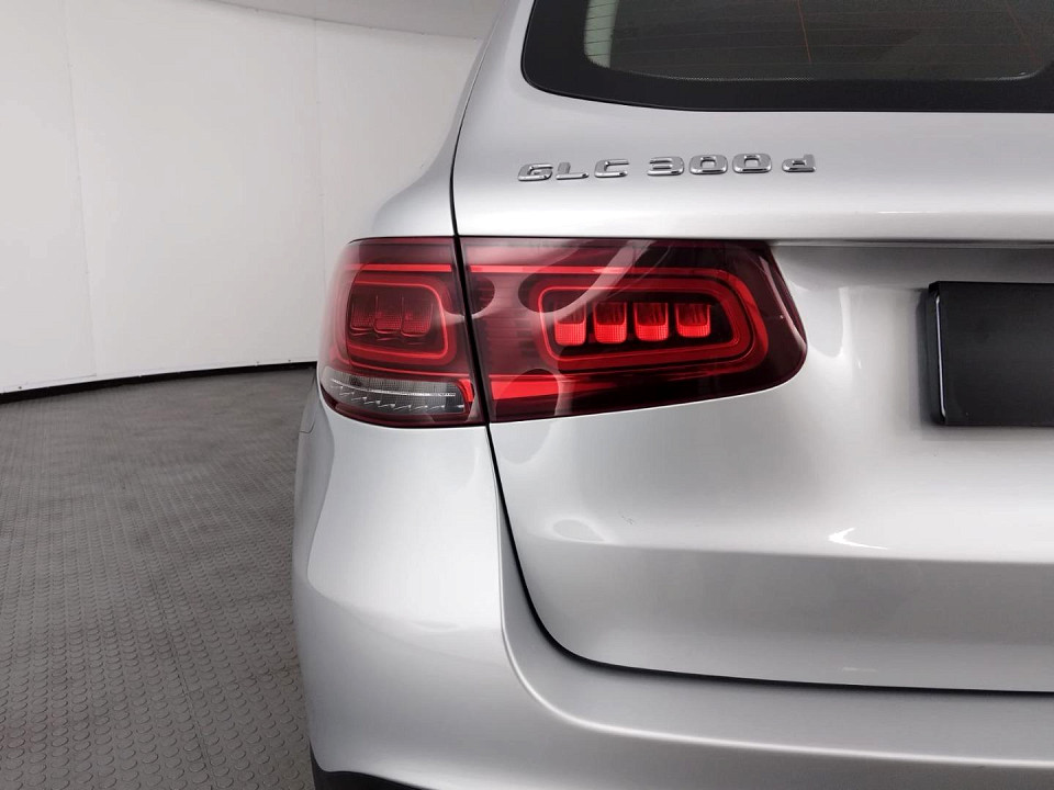 2020 MERCEDES-BENZ GLC 300d