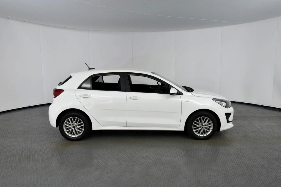 2022 KIA RIO 1.2 LS