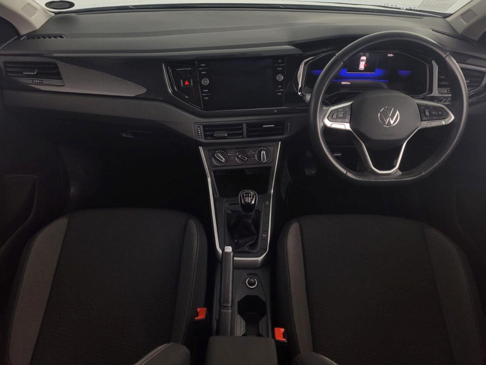 2013 VOLKSWAGEN POLO 1.4 COMFORTLINE