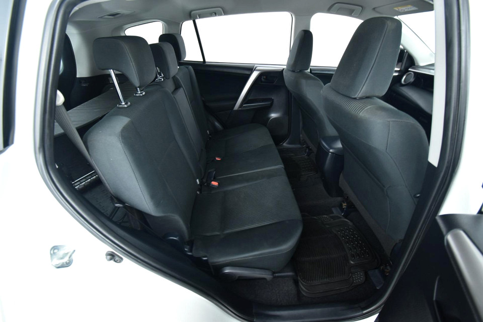 2017 TOYOTA RAV4 2.0 GX 4X2