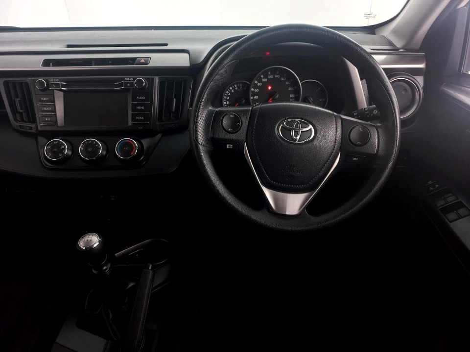 2017 TOYOTA RAV4 2.0 GX 4X2