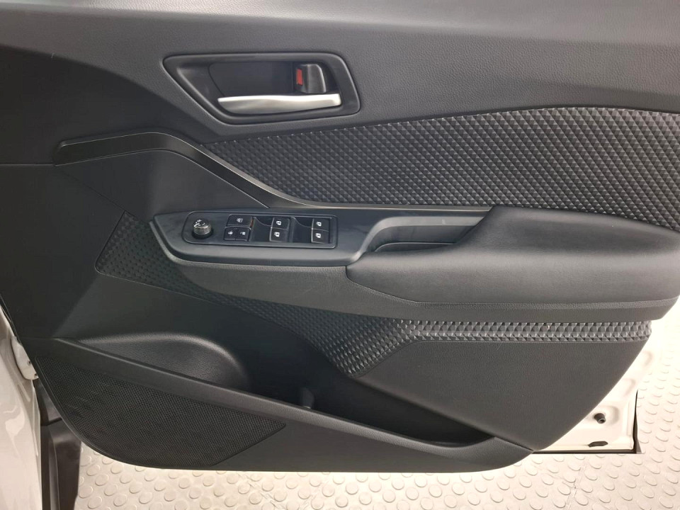 2019 TOYOTA C-HR 1.2T PLUS CVT