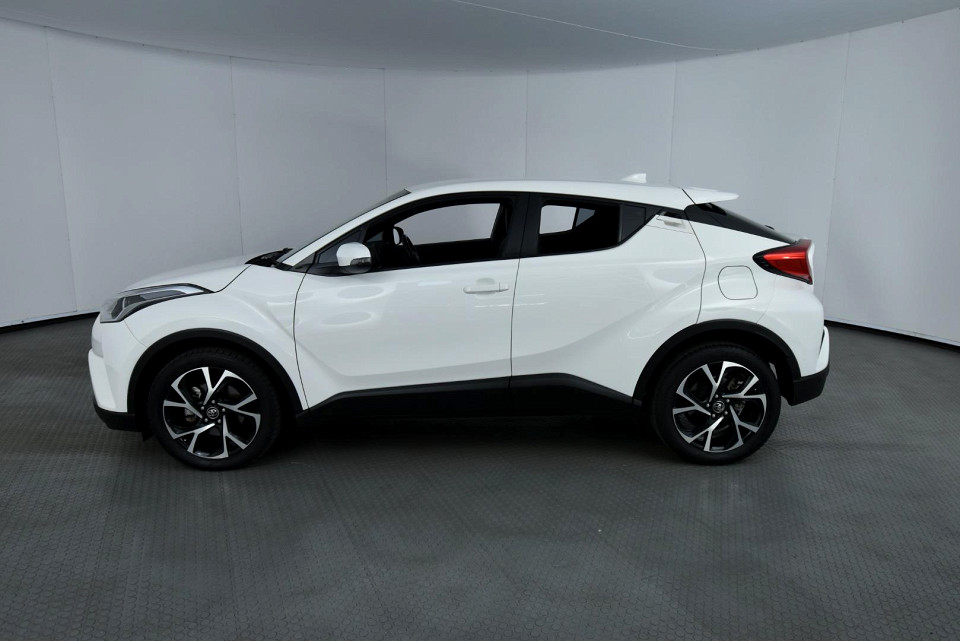2019 TOYOTA C-HR 1.2T PLUS CVT