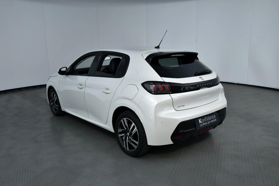2021 PEUGEOT 208 1.2 PURETECH ALLURE