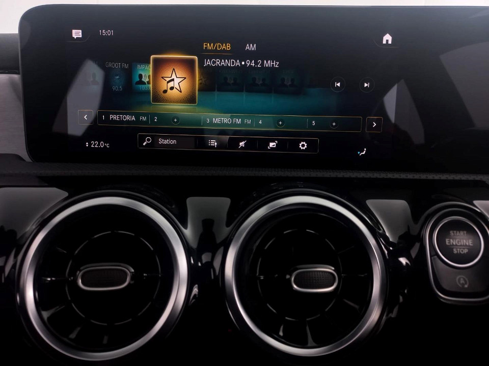 2022 MERCEDES-BENZ A-CLASS HATCH 200 PROGRESSIVE