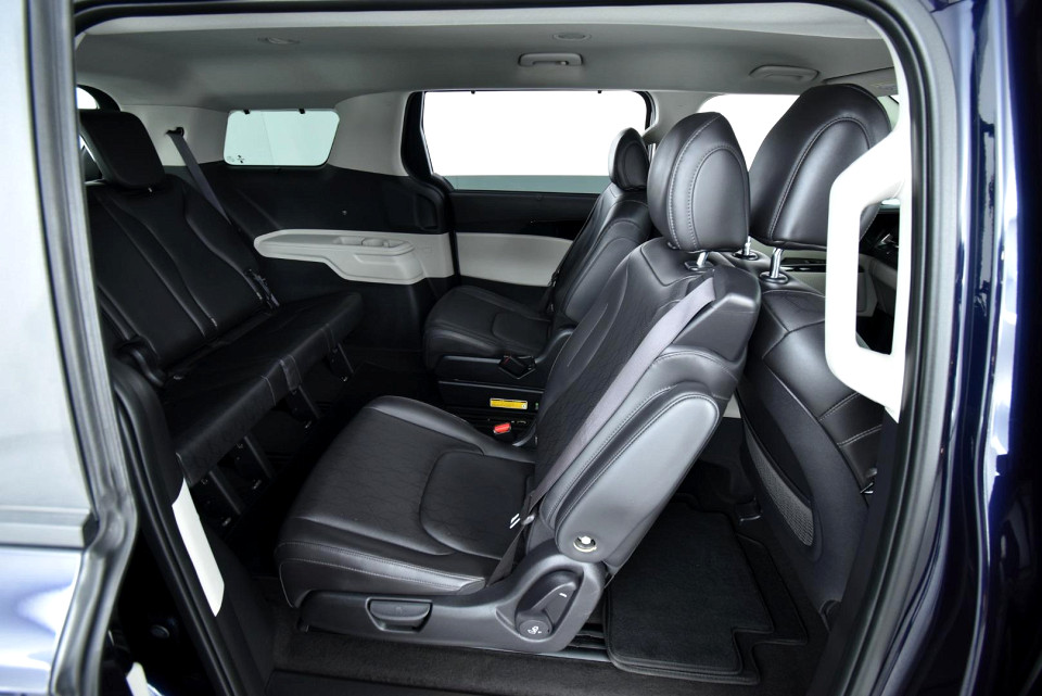 2023 KIA CARNIVAL 2.2 CRDI EX AT 7 SEATER