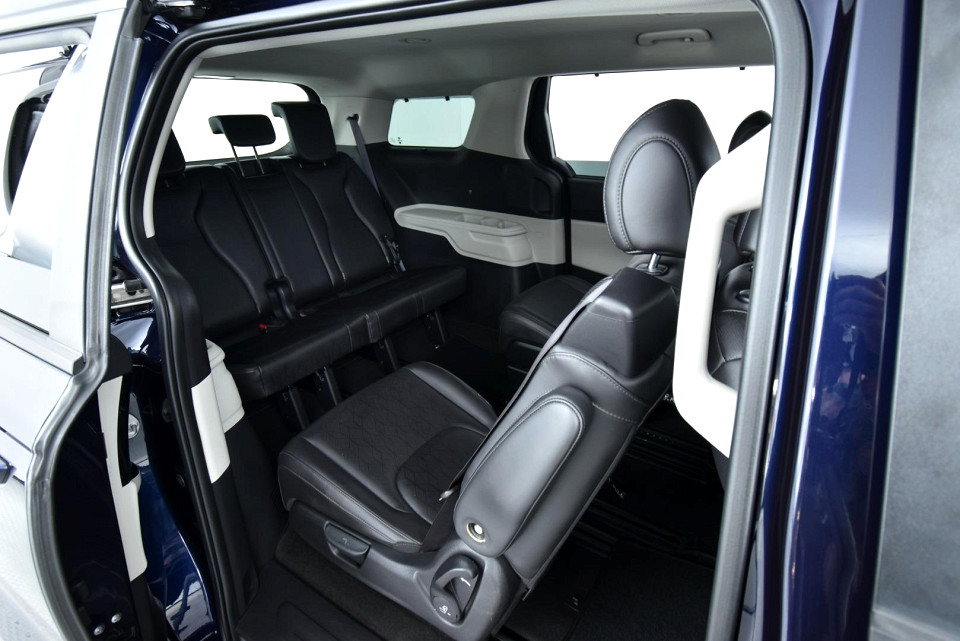 2023 KIA CARNIVAL 2.2 CRDI EX AT 7 SEATER