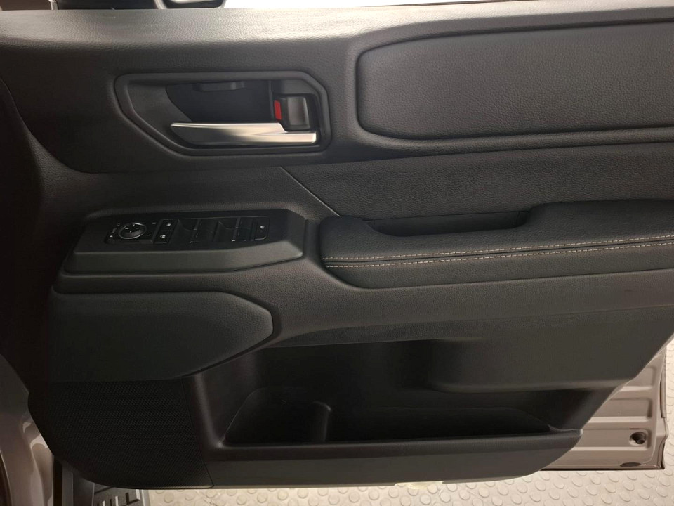 2025 TOYOTA LAND CRUISER PRADO 2.8 GD TX