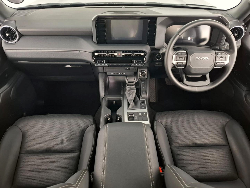 2025 TOYOTA LAND CRUISER PRADO 2.8 GD TX
