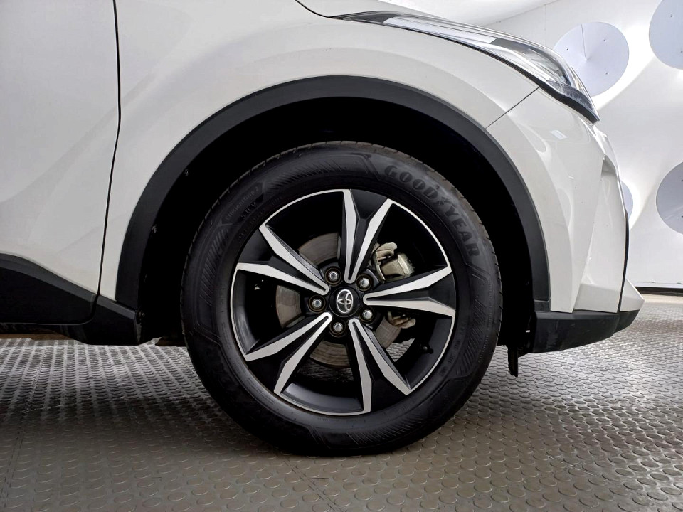 2021 TOYOTA C-HR 1.2T