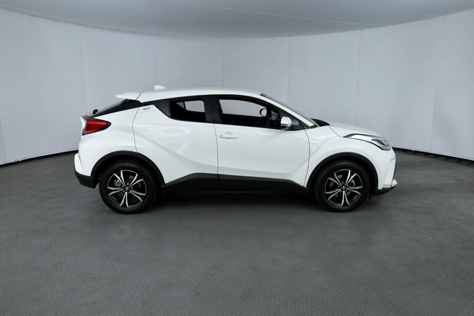 2021 TOYOTA C-HR 1.2T