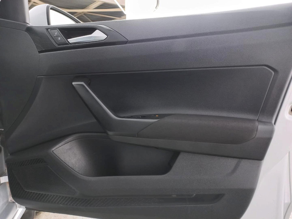 2022 VOLKSWAGEN POLO HATCH 1.0 TSI LIFE
