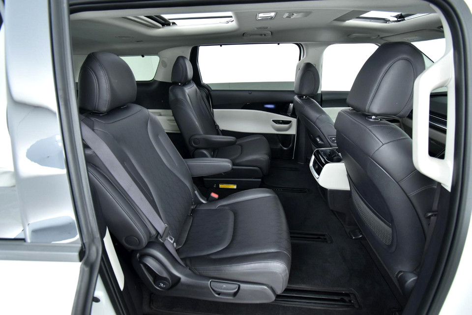2024 KIA CARNIVAL 2.2 CRDI SXL AT 7 SEATER