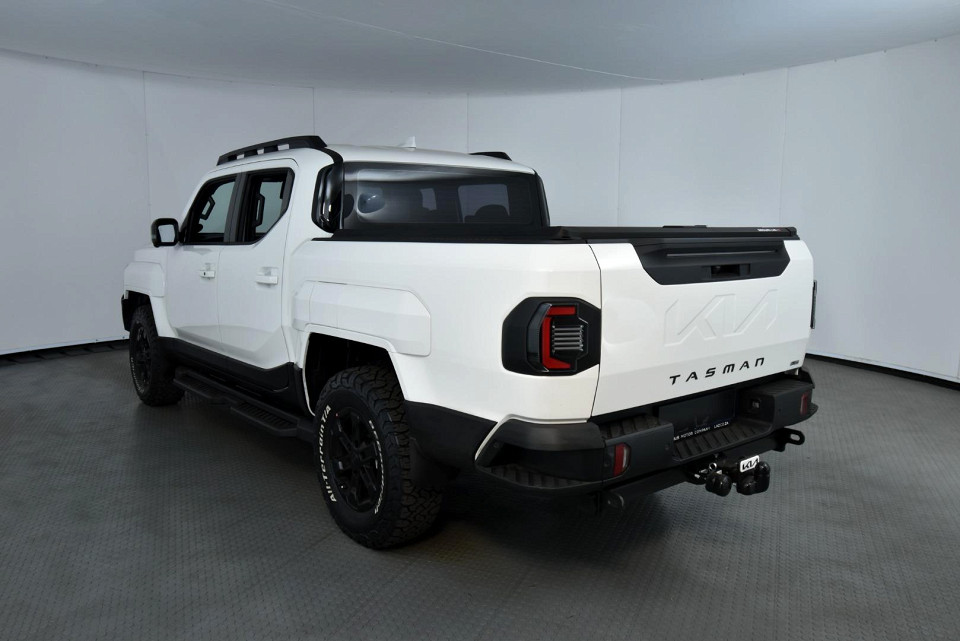 2026 KIA TASMAN 2.2 X-PRO D CAB 4X4 AT