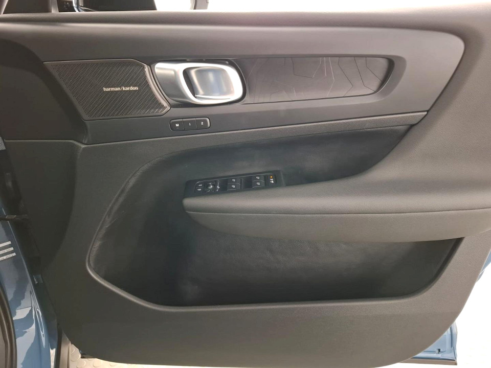 2023 VOLVO C40 RECHARGE TWIN MOTOR