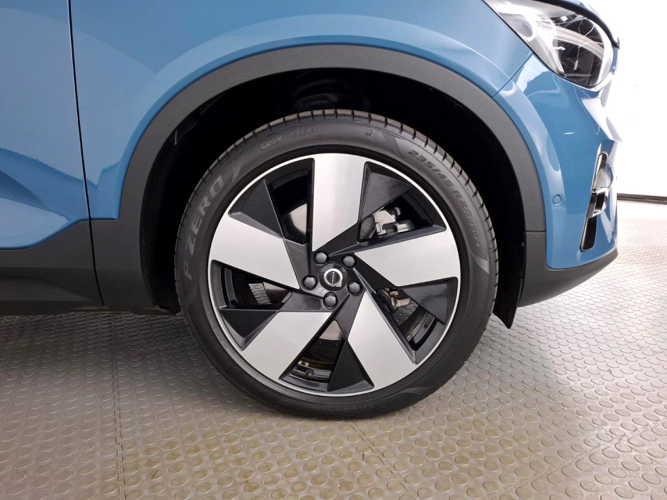2023 VOLVO C40 RECHARGE TWIN MOTOR