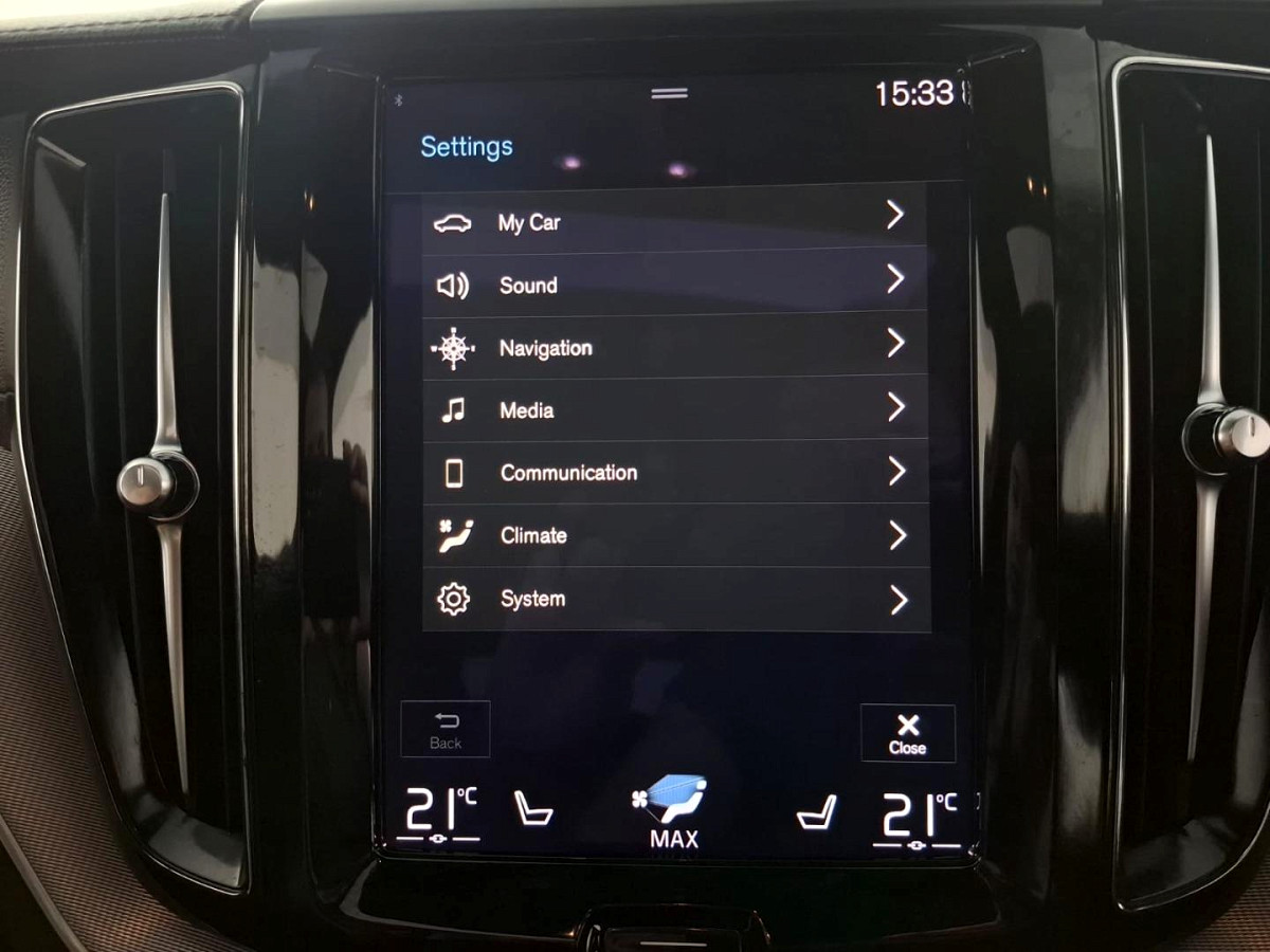 2022 VOLVO XC60 D5 R-DESIGN AWD GEARTRONIC