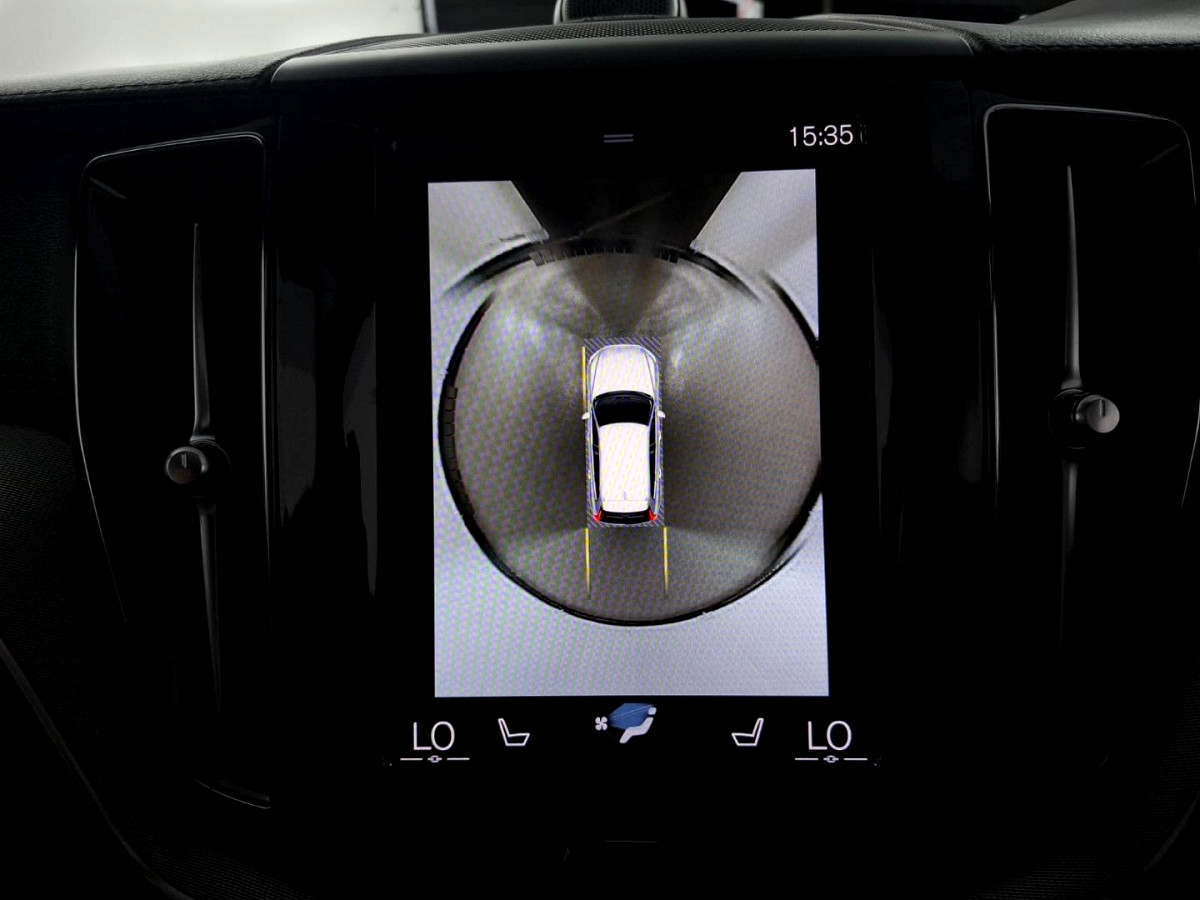2022 VOLVO XC60 D5 R-DESIGN AWD GEARTRONIC