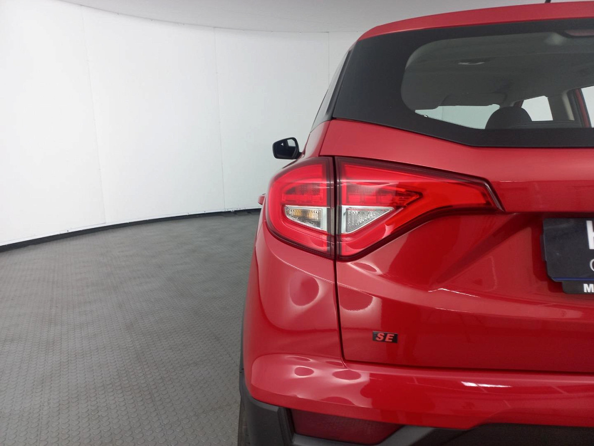 2023 MAHINDRA XUV300 W4