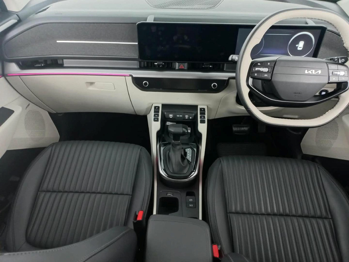 2026 KIA CARENS 1.5 D SX AT