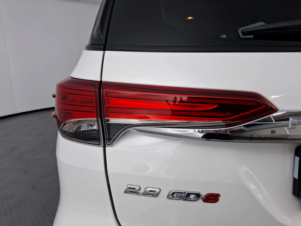2023 TOYOTA FORTUNER 2.8 GD-6 RAISED BODY AT