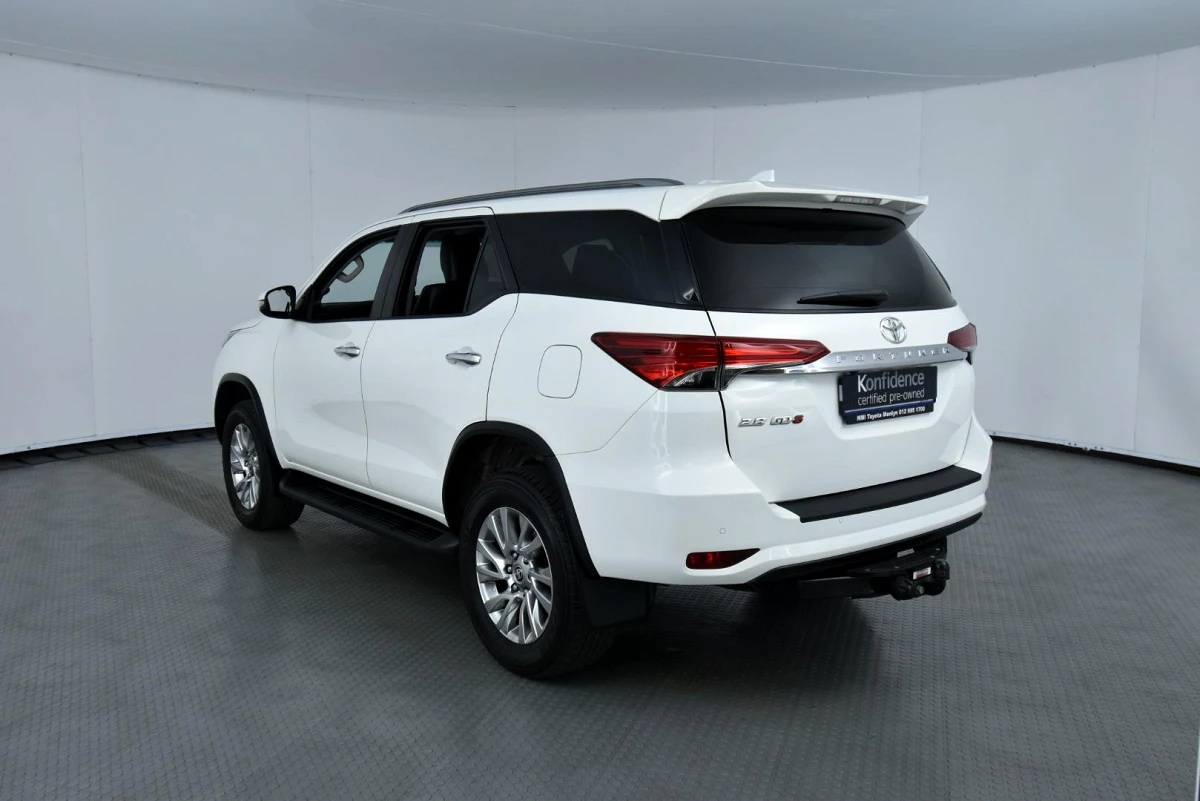 2023 TOYOTA FORTUNER 2.8 GD-6 RAISED BODY AT