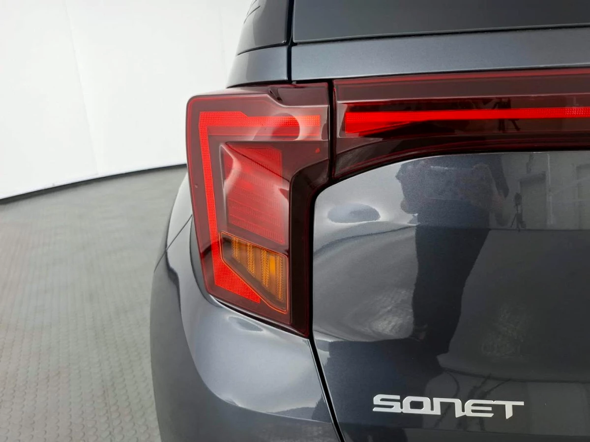 2026 KIA SONET 1.5 LX MT