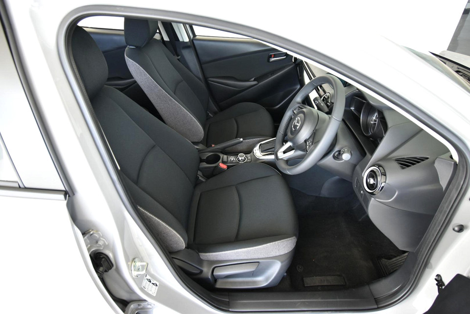 2024 MAZDA MAZDA2 HATCH 1.5 DYNAMIC AT