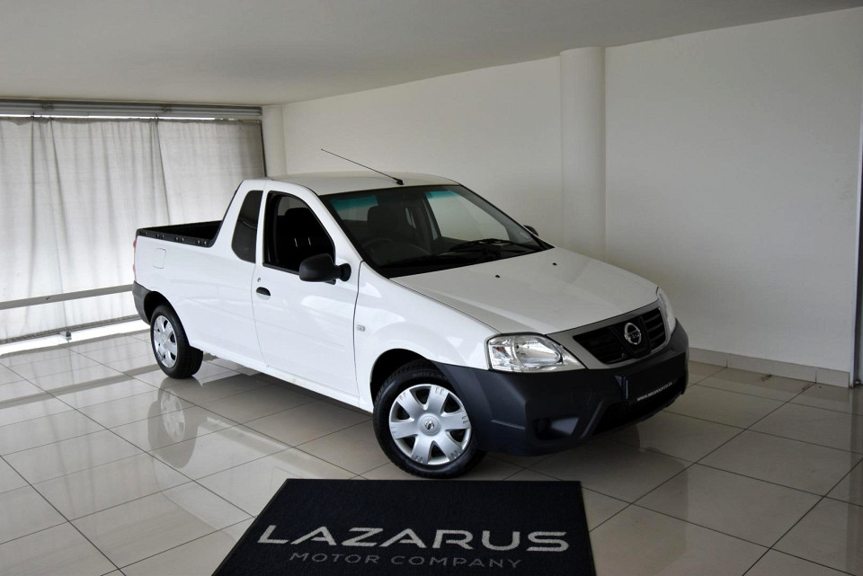 2023 NISSAN NP200 1.6 8V AC SAFETY PACK