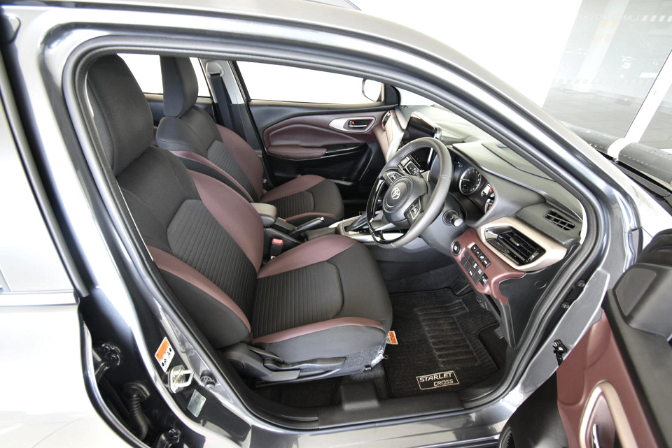 2025 TOYOTA STARLET CROSS 1.5 Xr AT