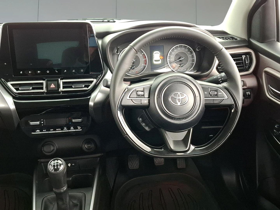 2024 TOYOTA STARLET CROSS 1.5 Xr