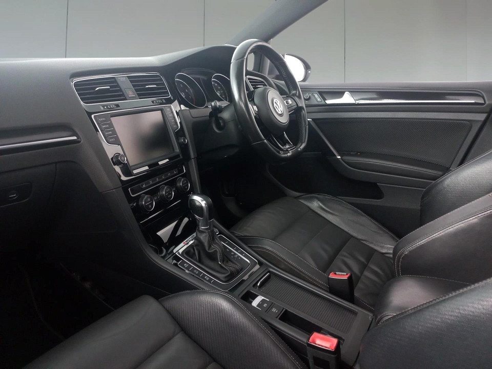 2016 VOLKSWAGEN GOLF 2.0 TSI R DSG