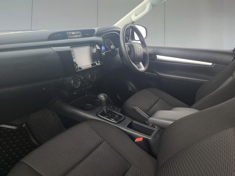 2020 TOYOTA HILUX 2.4 GD-6 X/CAB RB SRX AT