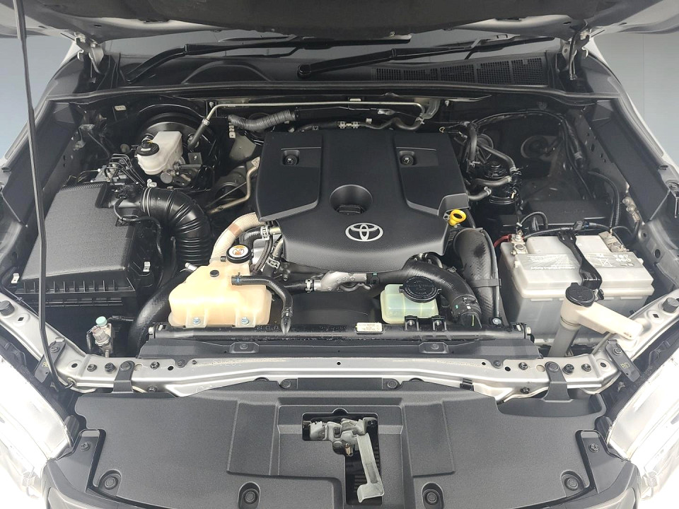 2020 TOYOTA HILUX 2.4 GD-6 X/CAB RB SRX AT