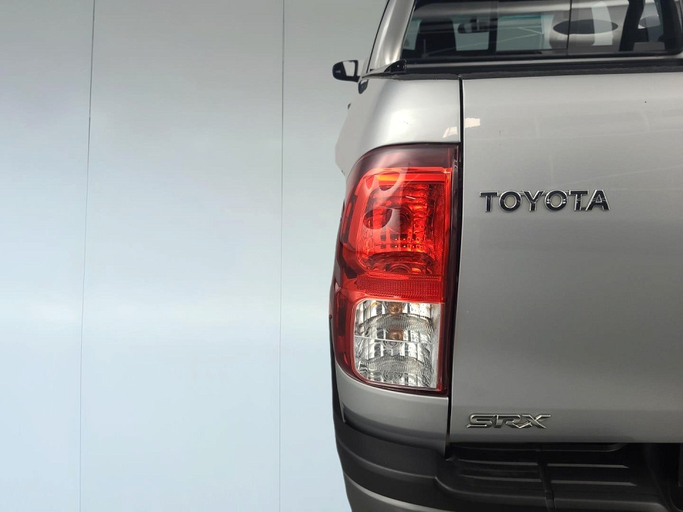 2020 TOYOTA HILUX 2.4 GD-6 X/CAB RB SRX AT