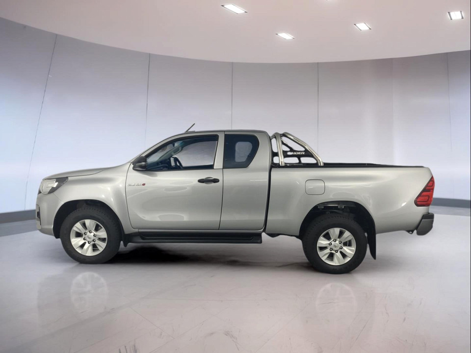 2020 TOYOTA HILUX 2.4 GD-6 X/CAB RB SRX AT