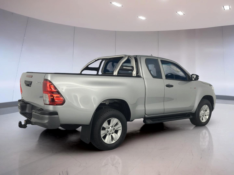 2020 TOYOTA HILUX 2.4 GD-6 X/CAB RB SRX AT
