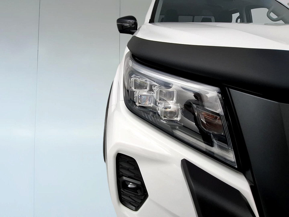 2023 NISSAN NAVARA 2.5D PRO-4X 4X4 D CAB AT