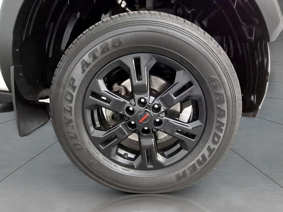 2023 NISSAN NAVARA 2.5D PRO-4X 4X4 D CAB AT