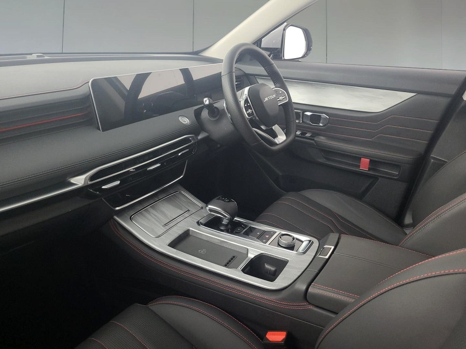 2025 JETOUR DASHING 1.5T MOMENTUM