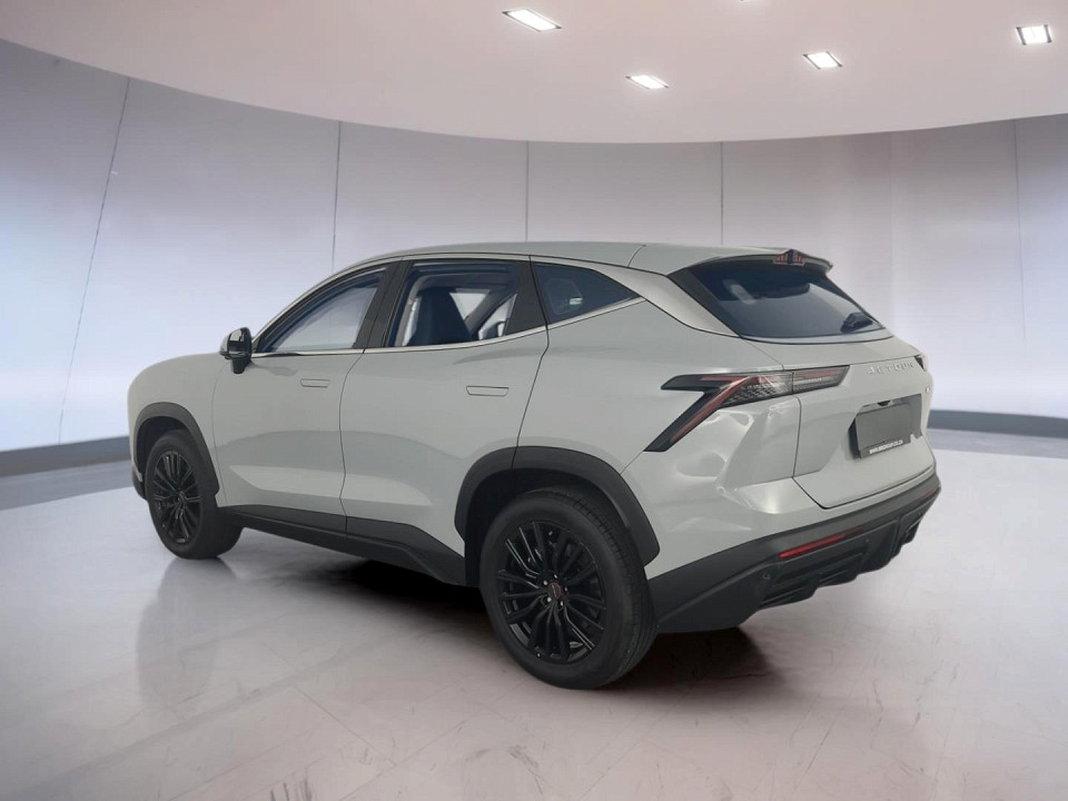 2025 JETOUR DASHING 1.5T MOMENTUM