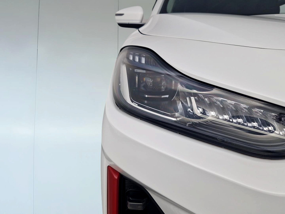 2025 JETOUR X70 PLUS 1.5T MOMENTUM