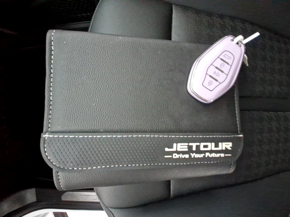 2025 JETOUR X70 PLUS 1.5T MOMENTUM