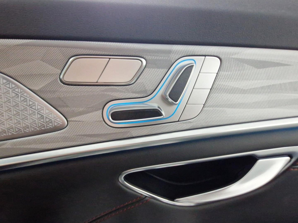 2025 JETOUR X70 PLUS 1.5T MOMENTUM