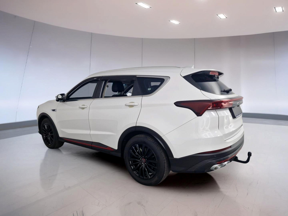 2025 JETOUR X70 PLUS 1.5T MOMENTUM