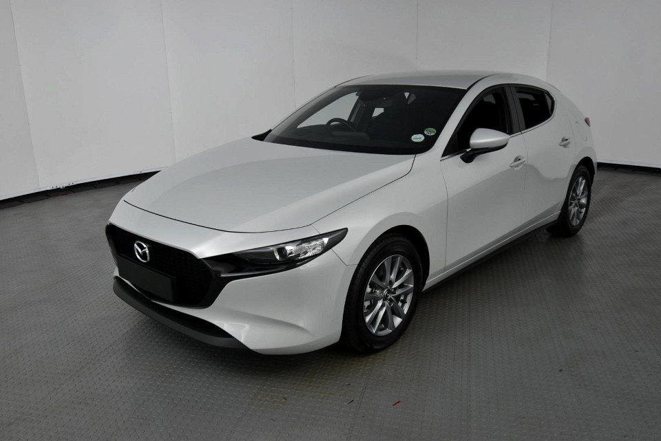 2025 MAZDA MAZDA3 HATCH 1.5 DYNAMIC EDITION FWD AT