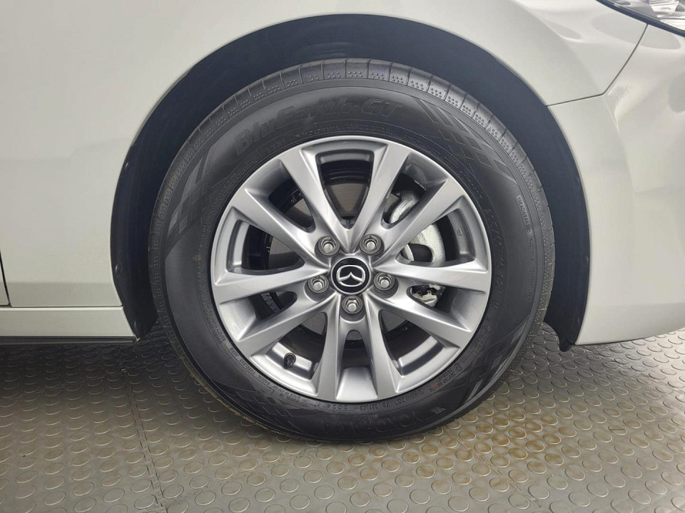 2025 MAZDA MAZDA3 HATCH 1.5 DYNAMIC EDITION FWD AT