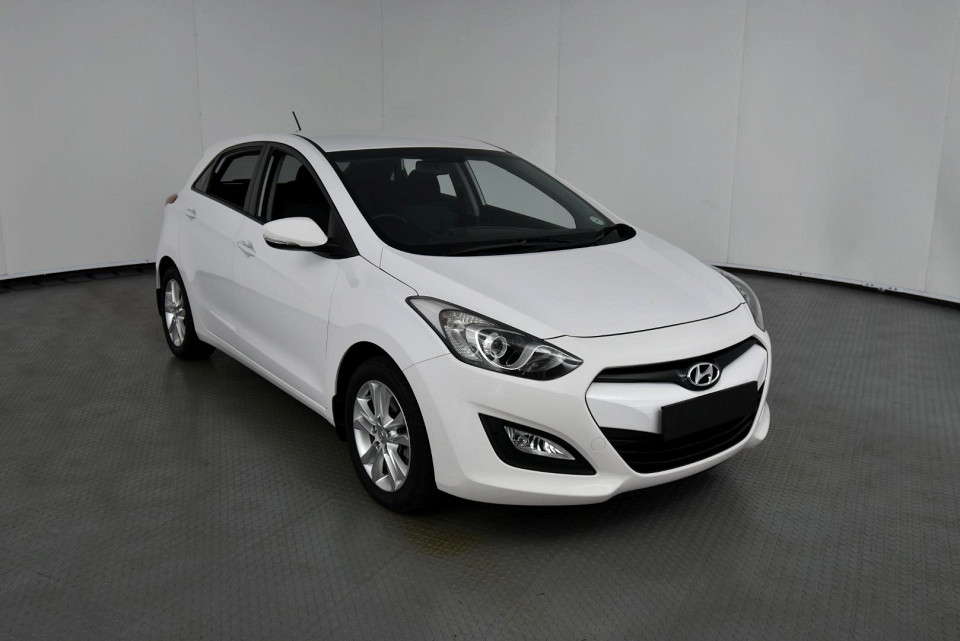 2015 HYUNDAI i30 1.6 PREMIUM