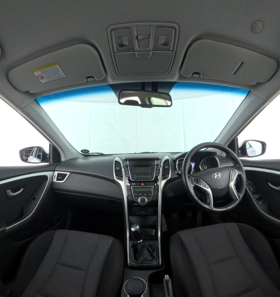 2015 HYUNDAI i30 1.6 PREMIUM